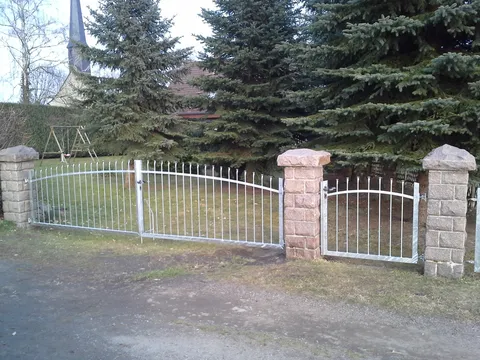 Toranlage Gartengrundstück